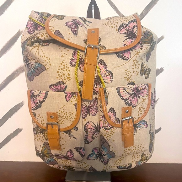 NWOT Butterfly BackPack - Book Bag - Over Night Bag - Travel Bag - Picture 5 of 5